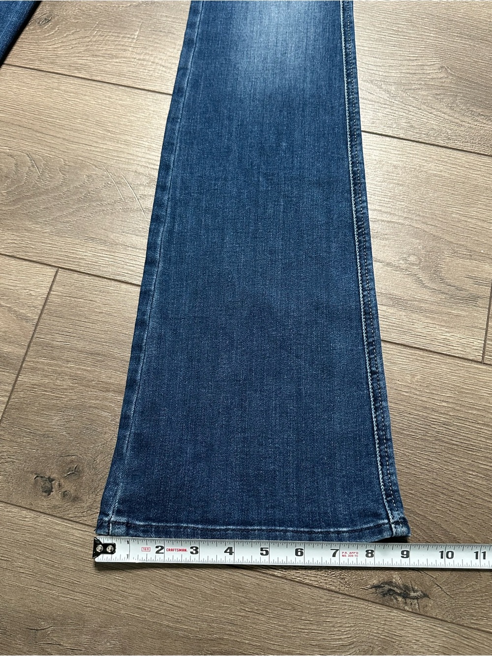 7 For All Mankind 33.5” A Pocket Flare Mid Rise Stretch Blue Jeans Size 26 - Picture 11 of 12